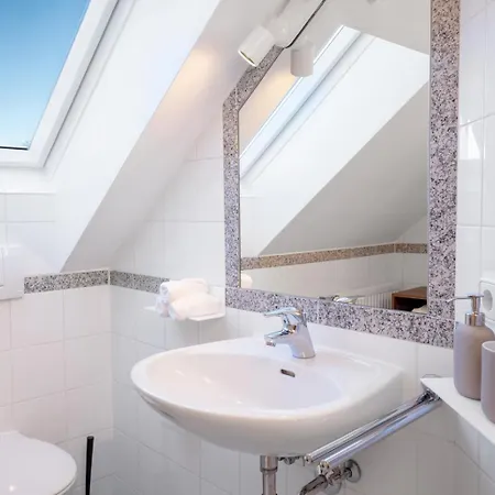 Therme Erding & Fly Apartman *